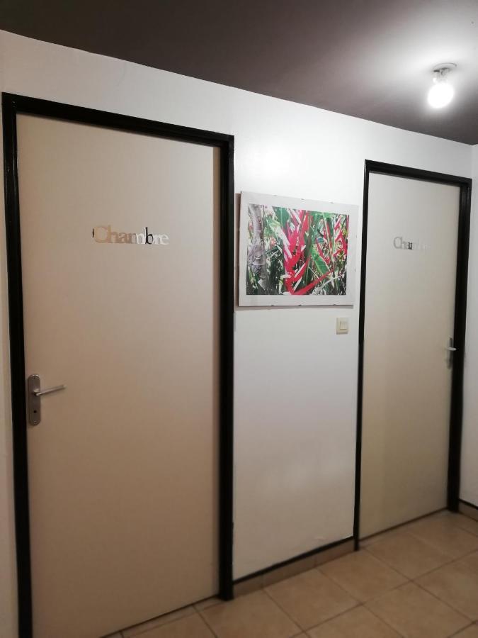 Appartement Meuble De Tourisme Saint Pierre Buitenkant foto