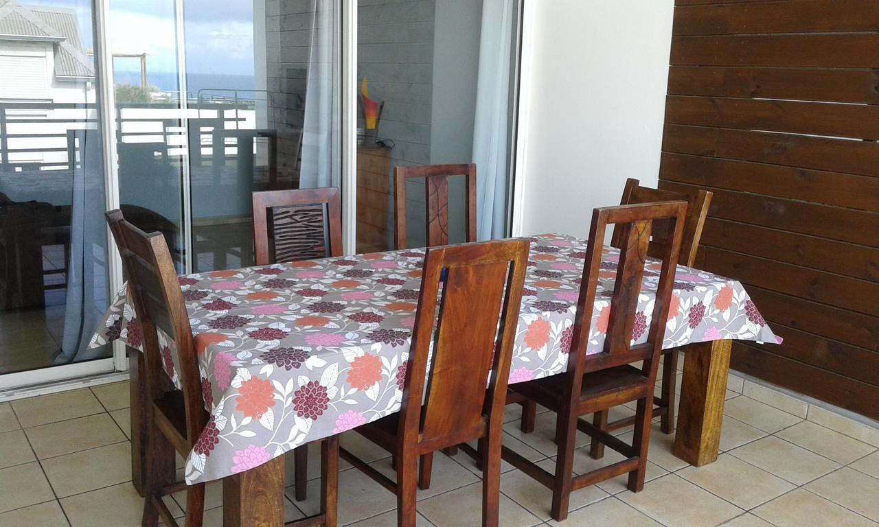 Appartement Meuble De Tourisme Saint Pierre Buitenkant foto