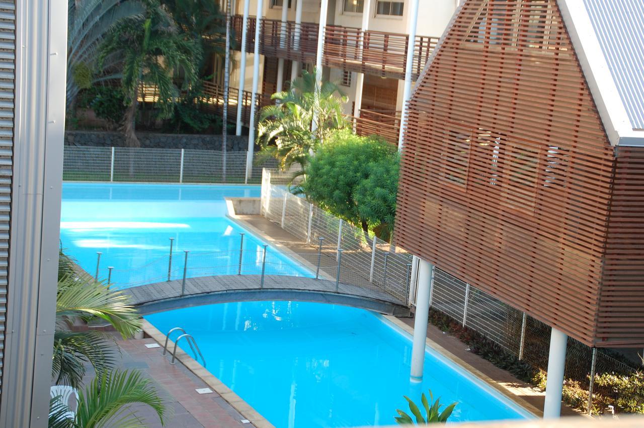 Appartement Meuble De Tourisme Saint Pierre Buitenkant foto