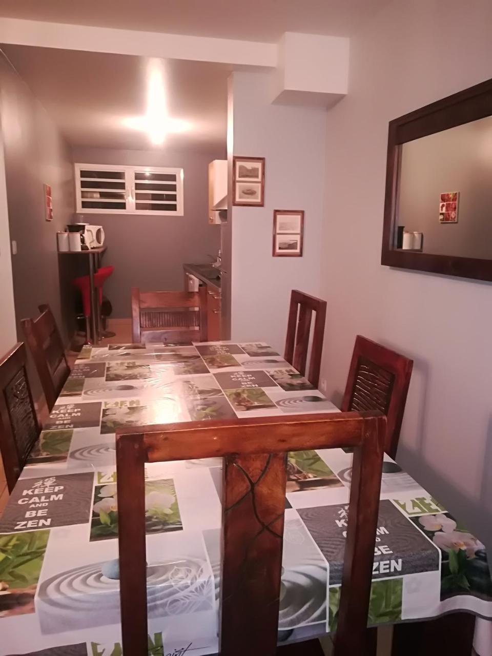 Appartement Meuble De Tourisme Saint Pierre Buitenkant foto