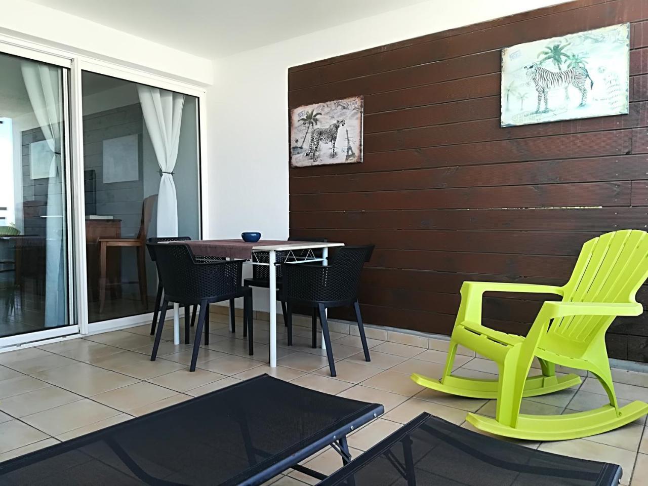 Appartement Meuble De Tourisme Saint Pierre Buitenkant foto