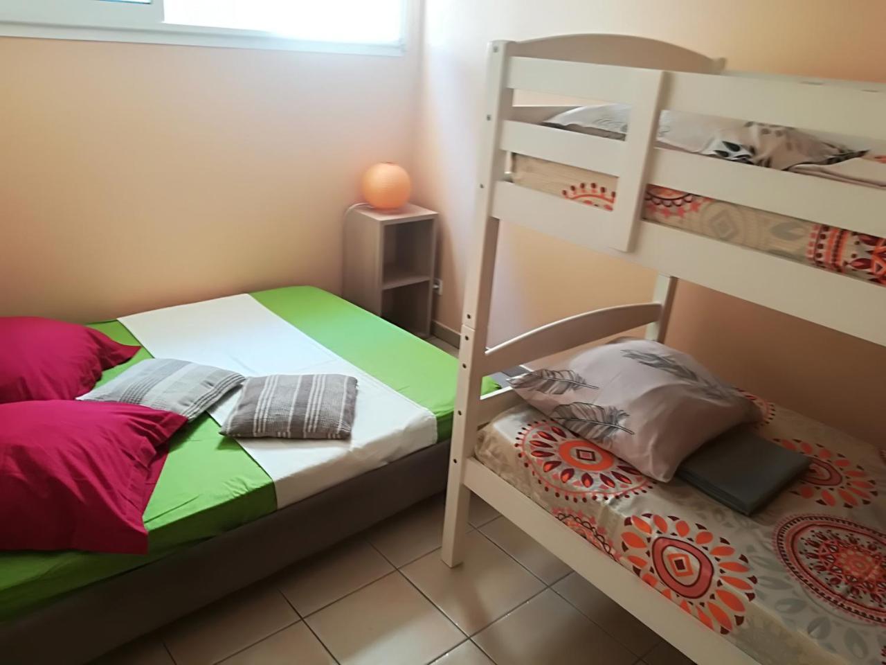 Appartement Meuble De Tourisme Saint Pierre Buitenkant foto