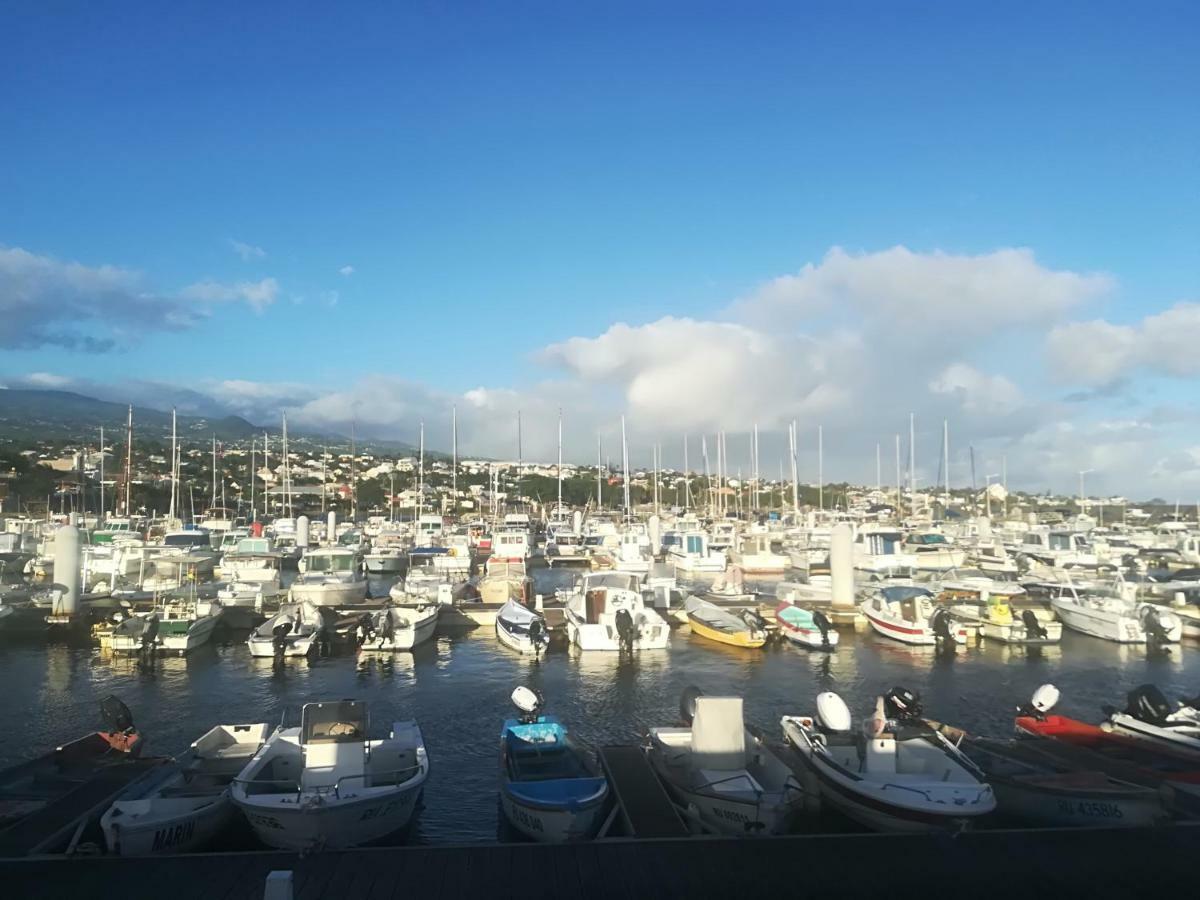 Appartement Meuble De Tourisme Saint Pierre Buitenkant foto