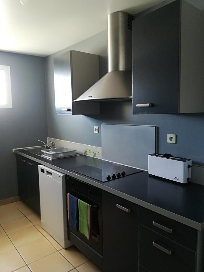 Appartement Meuble De Tourisme Saint Pierre Buitenkant foto